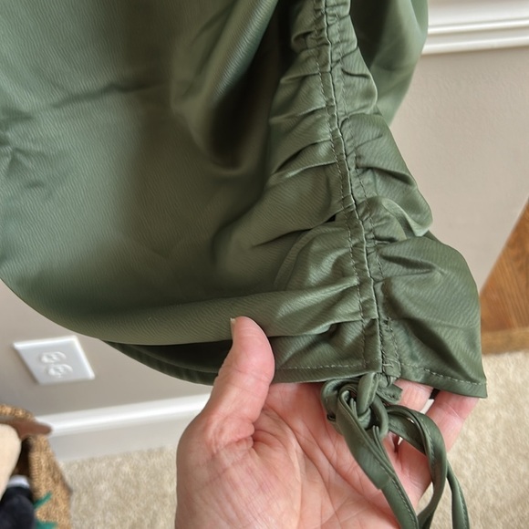 Glam Green Adjustable Party Cocktail Mini Dress Size Large - Picture 3 of 8